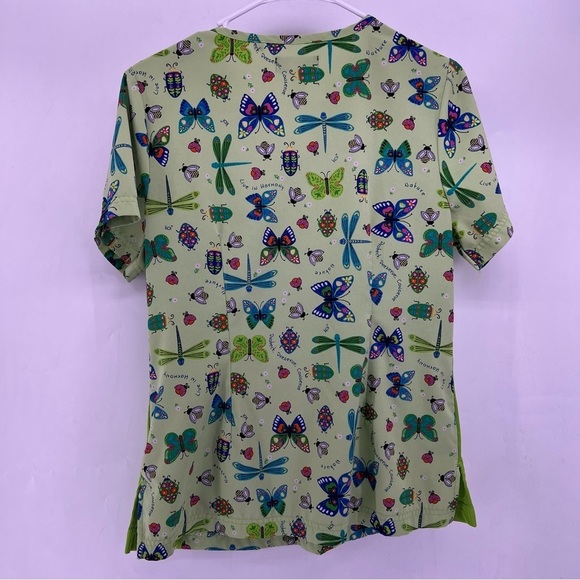5/$25 Planet koi small scrub top bug print green b20 - Picture 3 of 3